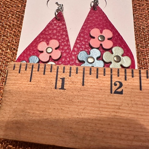 Fishhook pleather earrings, set of 3 - Picture 5 of 9